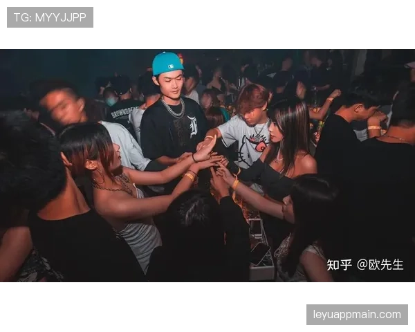 林孝埈训练完直接去夜店蹦迪?这体力也太离谱了 林孝埈训练完直接去夜店蹦迪?这体力也太离谱了
